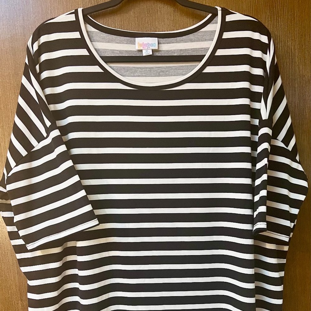 $35 LuLaRoe ladies Irma black/white stripe size XL